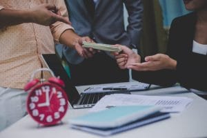 Personal Loan Tips: पर्सनल लोन कब लेना चाहिए और कब नहीं? सही समय और जरूरी 6 टिप्स | Important Personal Loan Guide